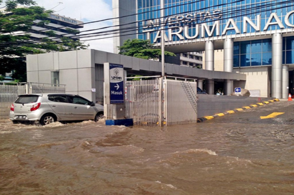 Hujan 2 Jam, Sejumlah Ruas Jalan di Jakarta Tergenang 